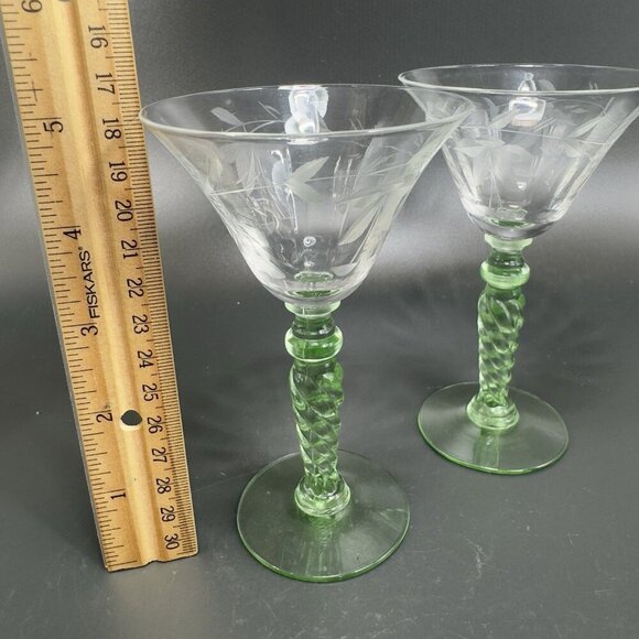 Vintage Uranium Stemware Glasses Cups Clear Etched UV Glowing Cups Barware Set 3 - Picture 3 of 16